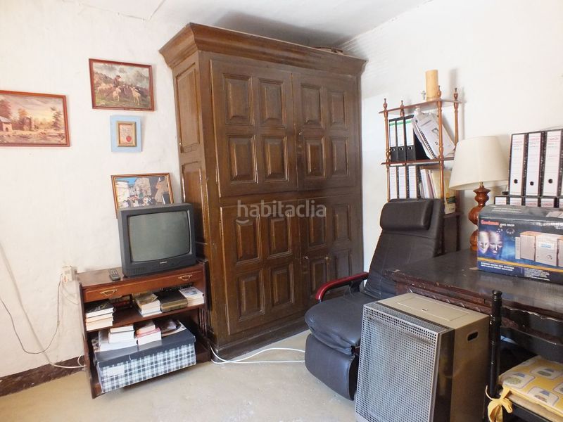 Foto ed56e9b5-3d06-4ad8-86b1-8888b2ccf23a. Local comercial a Alquézar