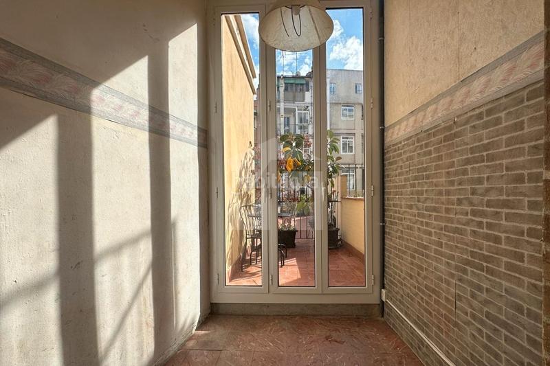 Foto 48575e39-4827-4a82-b8e5-f8138bb61783. Estudio  con soleada terraza en sants - el poble sec, junto a la calle blai. en Barcelona