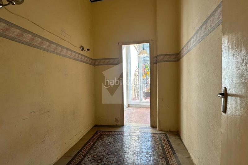 Foto 48f7d8fb-80f4-42ff-a0e3-b024eb7aa9d2. Estudio  con soleada terraza en sants - el poble sec, junto a la calle blai. en Barcelona