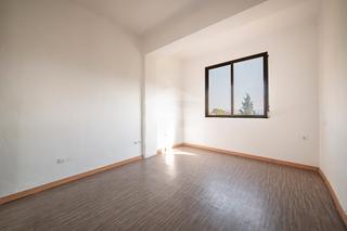Piso en Carrer de cartagena 387. Piso en venta con vistas despejadas en el baix guinard, prximo