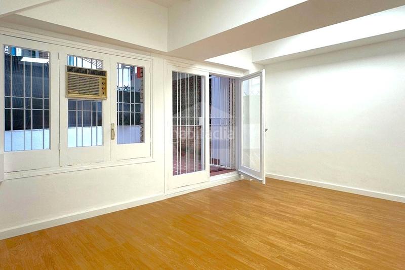 Foto be33984d-526f-4f77-b34a-a4d00534366e. Bureau avec chauffage dans Putget - Farró Barcelona