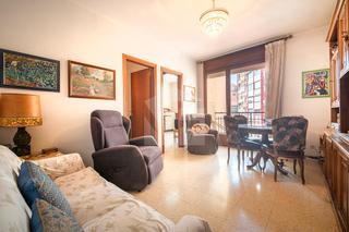 Appartement à El Camp d´en Grassot i Gràcia Nova. Piso en venta de tres dormitorios en gràcia nova, junto a la cal