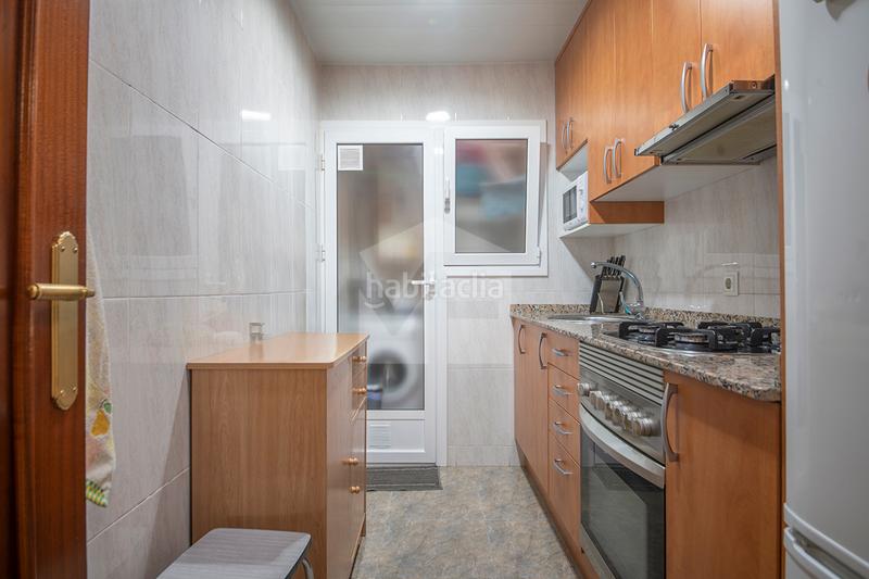 Foto 04a5da0e-fe9c-4015-8ac2-a1eb74441870. Pis amb calefacció a Baix Guinardó Barcelona