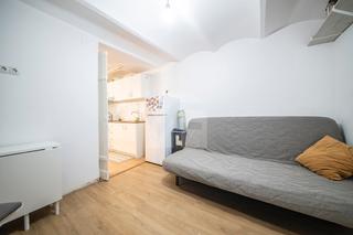 Pis a Sagrada Famlia. Dplex en venta en planta baja en eixample- sagrada famlia, jun