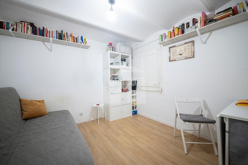 Foto d62fe8a6-e41a-4f19-944e-2e473bc92ae1. Etagenwohnung in Sagrada Família Barcelona