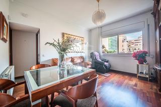 Pis a Baix Guinard. Piso en venta en 6 planta, tranquilo y luminoso en el baix guin