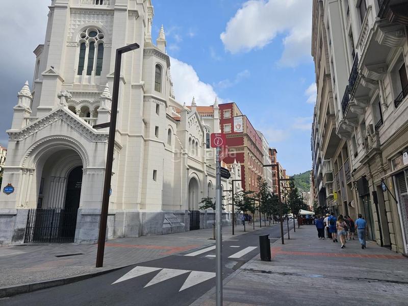 Foto 4fd32be6-9e1c-45ba-a5a0-09f09126e354. Miete geschäftsraum in Ensanche - Moyua - Diputación Bilbao