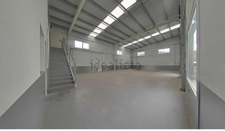 Nave industrial  Itsaspe auzoa. Maravillosa nave de 2225m2 en deba