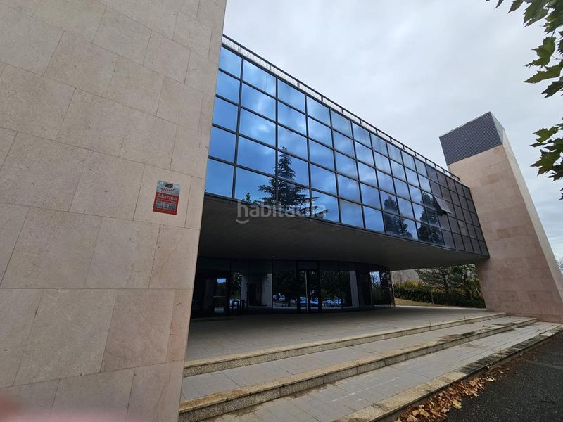 Foto 0cb807c8-a927-4b93-bf73-cb44174dba2a. Miete büro in Zona Rural Noroeste Vitoria - Gasteiz