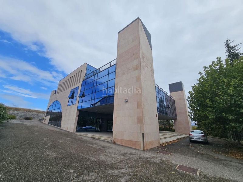 Foto 1b36b350-2a7e-452b-955e-6567d1eacf9e. Miete büro in Zona Rural Noroeste Vitoria - Gasteiz