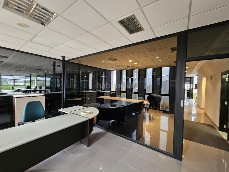 Foto 7b8c199d-b3ee-44a6-ab63-bba82f7963ce. Miete büro in Zona Rural Noroeste Vitoria - Gasteiz