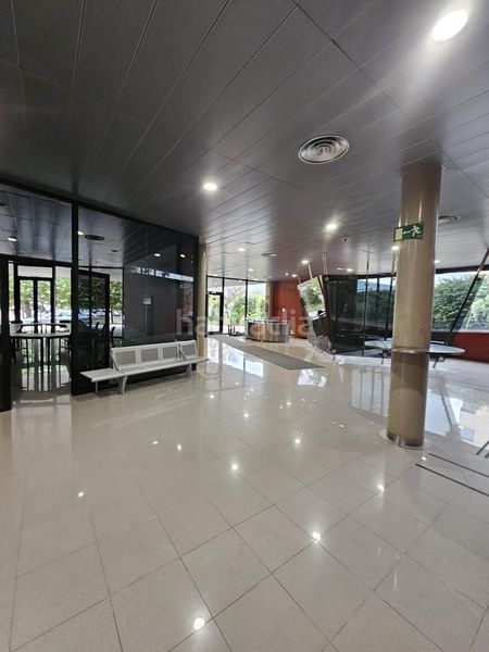 Foto 8c37da2b-e3e1-4bca-96e2-cc3e6f1a5381. Miete büro in Zona Rural Noroeste Vitoria - Gasteiz