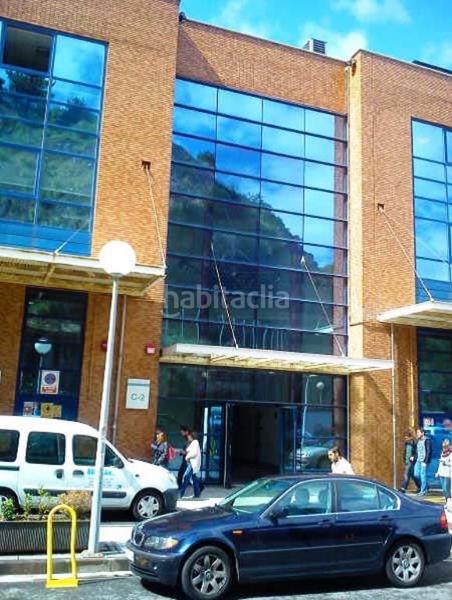 Foto dc93e612-ff79-477f-8e20-414afb9212e2. Aparcament cotxe a Erandio