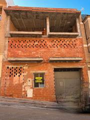 Casa a Benaguasil. Garaje y dos viviendas en benaguasil.