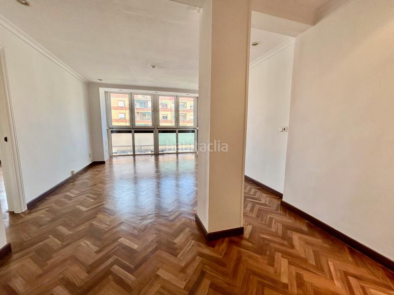 Foto f1a09e7e-dab7-4aa6-aa87-0b98bd6cd21b. Piso  en campanar en Barrio de Campanar Valencia