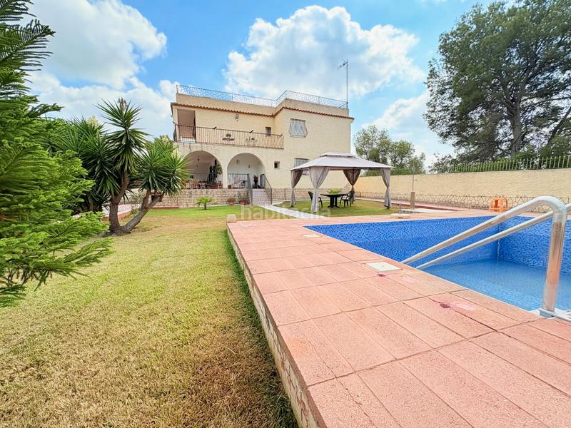 Foto 0ee9d00f-b74d-4d39-8072-9c4c5ce30c58. Chalet with fireplace parking pool in Vilamarxant
