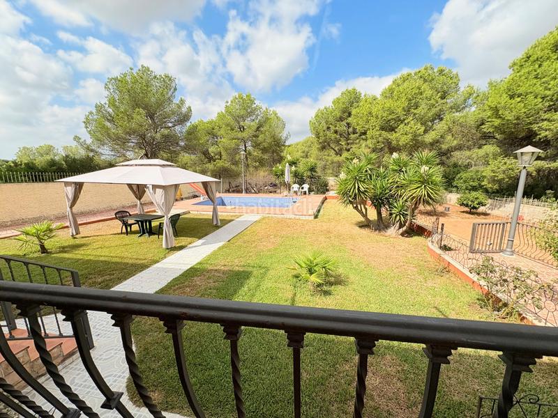 Foto d8ad2906-b42f-4417-a76a-a0f15ad72b2a. Chalet with fireplace parking pool in Vilamarxant