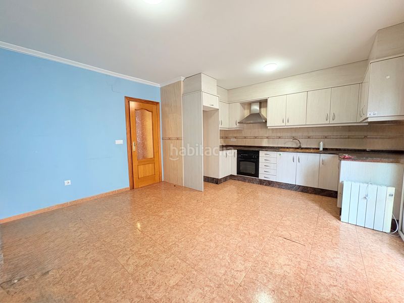 Foto b80b1d4f-730e-464f-91ec-17567fb451e0. Planta baixa a Vilamarxant