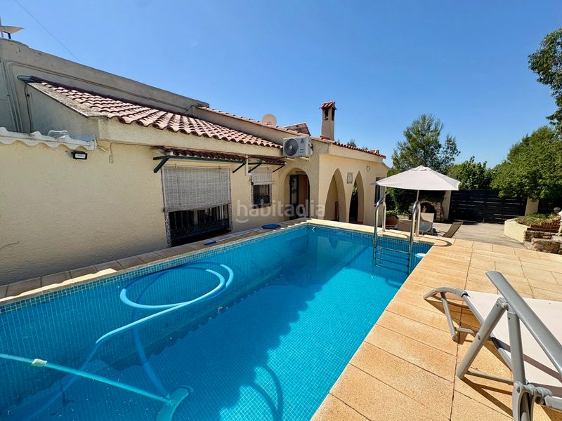 Foto 39ded75a-427c-47a7-bacb-8c19c2f6c5a1. Chalet avec cheminée chauffage parking piscine dans Cheste