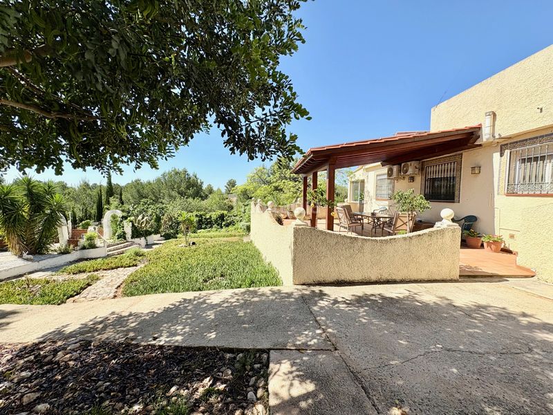 Foto a181bc79-6460-4243-a3fe-84167dc2a4a3. Chalet avec cheminée chauffage parking piscine dans Cheste