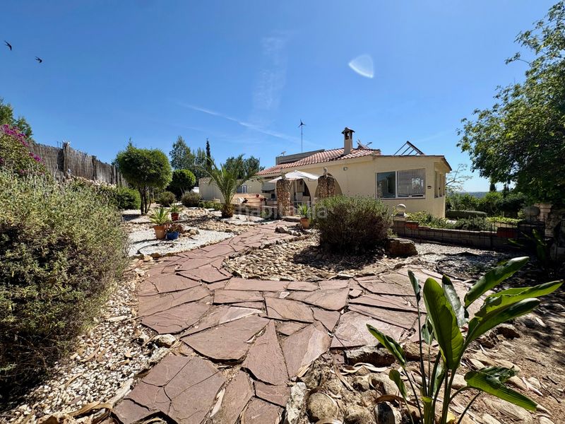 Foto be38c13f-337d-41bd-9836-adbb91002099. Chalet avec cheminée chauffage parking piscine dans Cheste