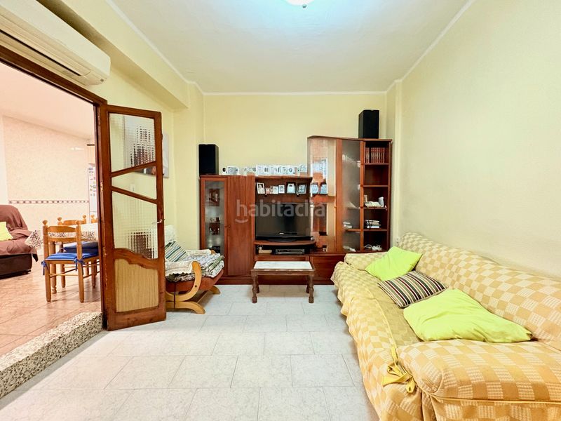 Foto dfc60d5e-ba82-4167-8935-a074021c562c. Casa con parcheggio in Benaguasil