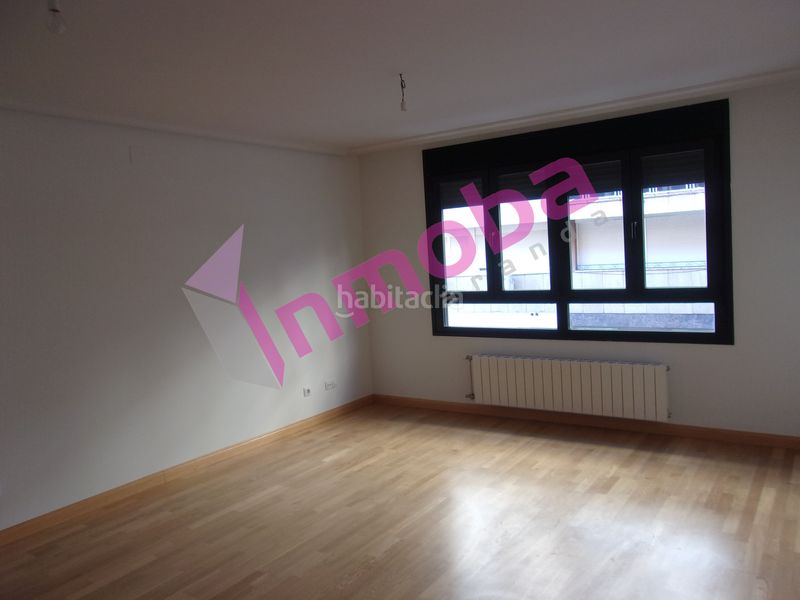Foto abd6e0f5-aaae-49dd-9808-b8375fc2da4b. Appartamento con riscaldamento parcheggio in Centro Aranda de Duero