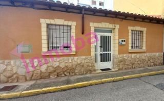Casa adossada  Calle corralón de los caídos