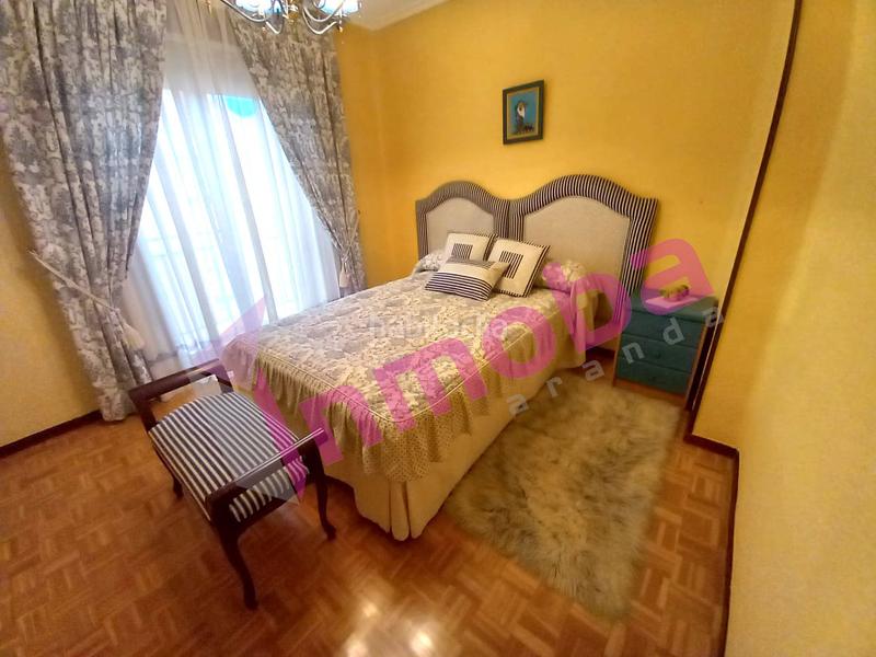 Foto f5bea0c3-a9ad-4495-a57f-bf805aaf4171. Chalet avec cheminée chauffage dans Santa Catalina - Ferial Aranda de Duero