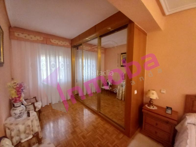 Foto 101a3912-9abf-445a-8d85-3f071da166b6. Chalet con camino riscaldamento in Santa Catalina - Ferial Aranda de Duero