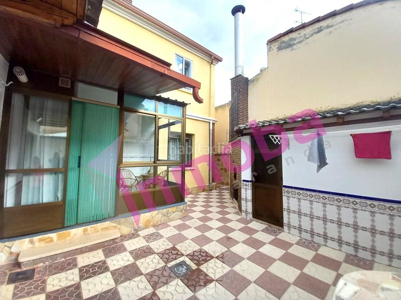 Foto 15351e59-bb1c-4050-a572-f638374ca6c7. Chalet con camino riscaldamento in Santa Catalina - Ferial Aranda de Duero