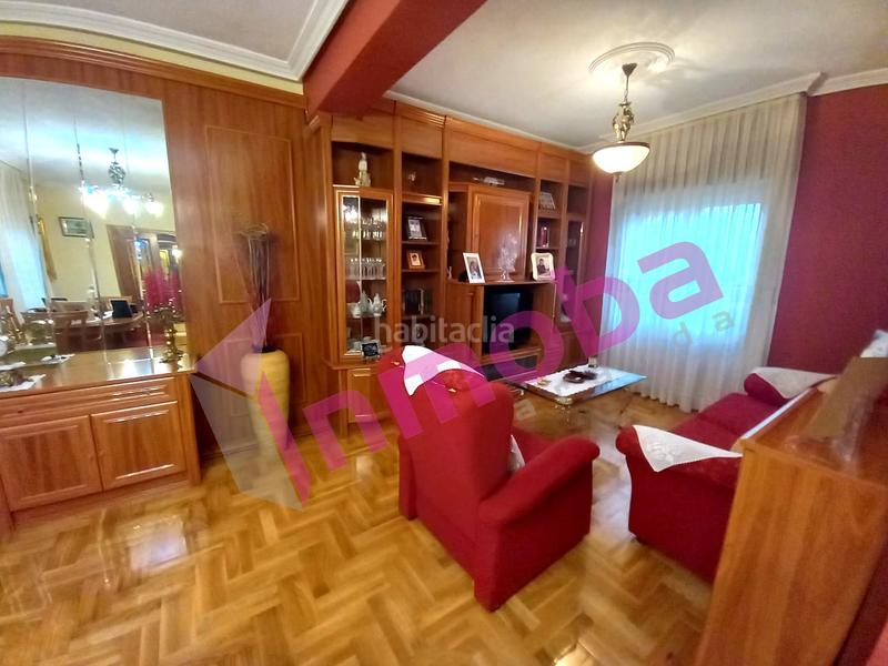 Foto bcf8a271-d800-4d6b-a41b-353916bfa6a2. Chalet con camino riscaldamento in Santa Catalina - Ferial Aranda de Duero