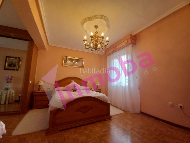 Foto fa1f55f4-2e5b-41c6-8b0c-104f23a5a662. Chalet con camino riscaldamento in Santa Catalina - Ferial Aranda de Duero