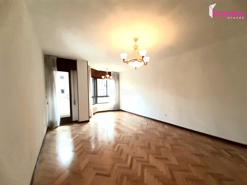 Foto e3824a53-a218-42c5-8250-f7e1dbe2f8d3. Appartamento con riscaldamento in Santo Domingo - La Estación Aranda de Duero