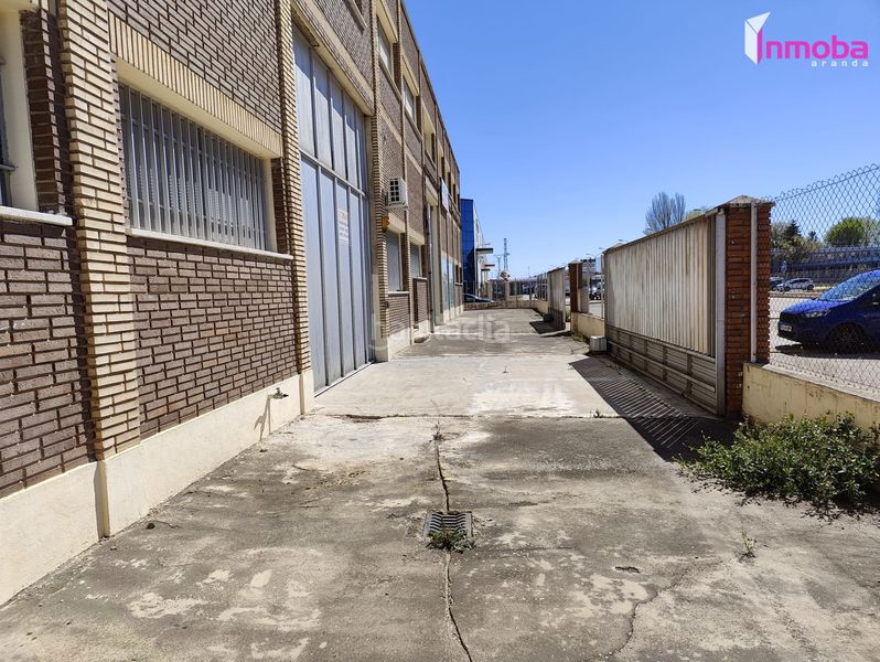 Foto b66a8c2f-e4ad-4649-adf8-e82f0035e359. Nau industrial a Santo Domingo - La Estación Aranda de Duero