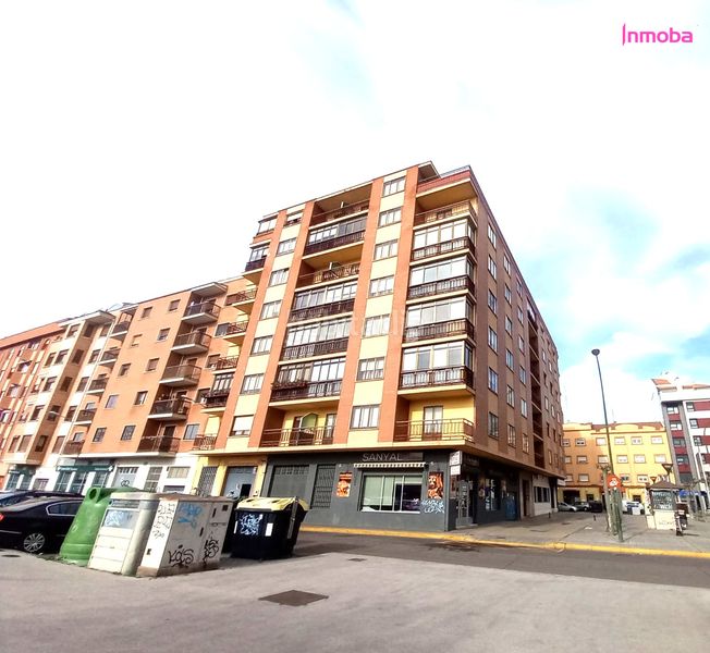 Foto 53e88ad1-d9d6-48b7-82e5-917fb7e3bb21. Piso amplitud, luz y una ubicación privilegiada . en Aranda de Duero