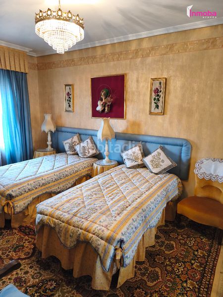 Foto e19fa416-7b42-40fd-8eea-1d0ff56ce6df. Piso amplitud, luz y una ubicación privilegiada . en Aranda de Duero