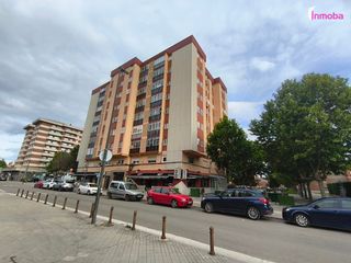 Flat  Calle pisuerga. Piso soleado con terraza y vistas despejadas - ¡tu nuevo hogar t