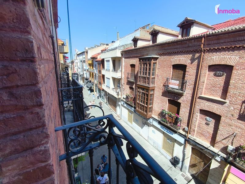 Foto e2bb7bd6-7fa9-4ec8-a7c2-55eed512f2e4. Pis amb calefacció a Centro Aranda de Duero