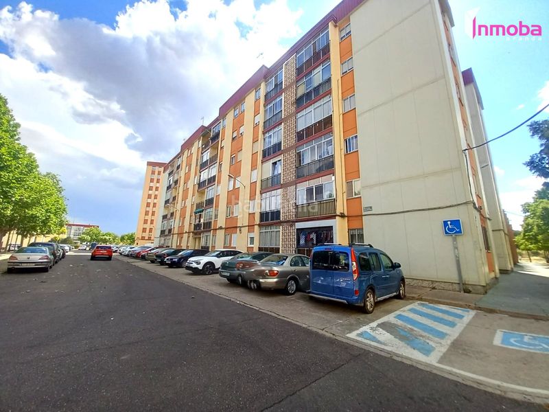 Foto bc183a83-6ae9-426d-b97c-756732b1fa86. Pis a Santo Domingo - La Estación Aranda de Duero