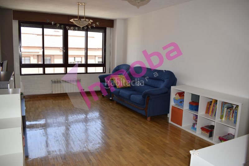 Foto 67d5a338-9fd1-4e2a-9a2c-3685678304ab. Appartamento con riscaldamento in Santo Domingo - La Estación Aranda de Duero