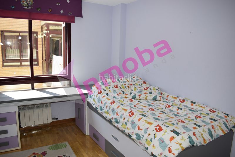 Foto dabcfdc8-773f-49bd-be04-50d06a2f118a. Appartamento con riscaldamento in Santo Domingo - La Estación Aranda de Duero