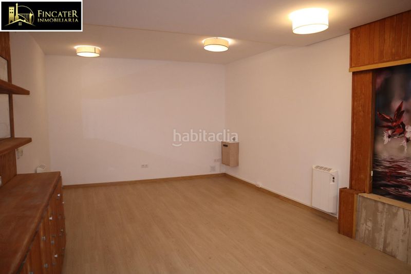 Foto 20415a0d-2fc4-4e2d-af13-2c3e33cb7188. Local comercial a Centro Teruel