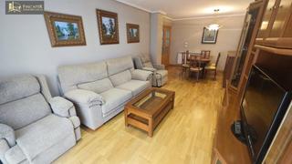 Appartement à Ensanche - Fuenfresca. Piso de 3 habitaciones en el ensanche