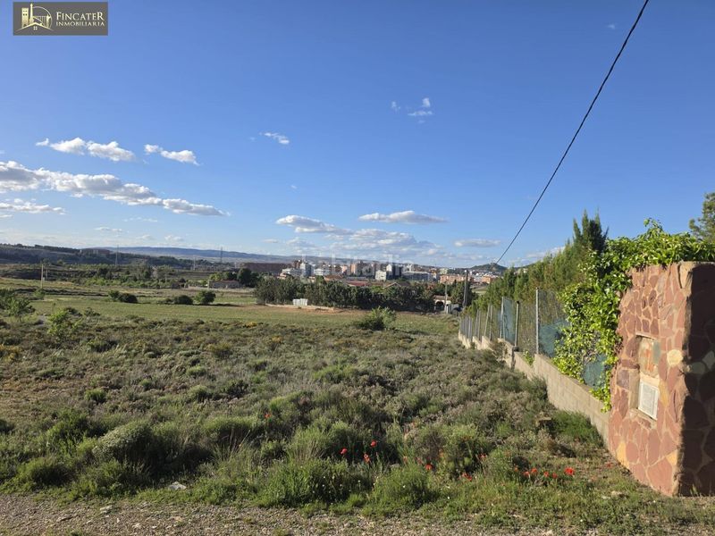 Foto 1a6dac34-6cf9-4299-9bc1-6377b26ff56b. Finca rústica finca rustica con edificación urbana en Teruel