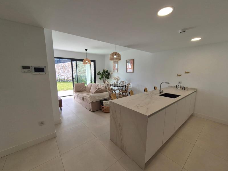 Foto 41eb97b6-22ac-41a8-b74e-fac7f11b8cd4. Appartamento in avenida Fuengirola 5 in Las Gaviotas - Carvajal Fuengirola