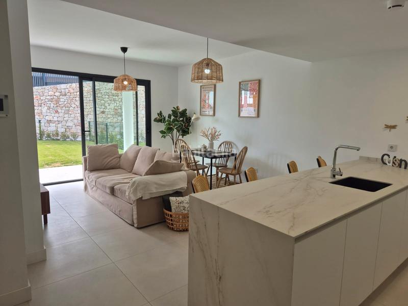 Foto cc0c275b-43a4-4082-82e9-bfc382942b04. Appartamento in avenida Fuengirola 5 in Las Gaviotas - Carvajal Fuengirola