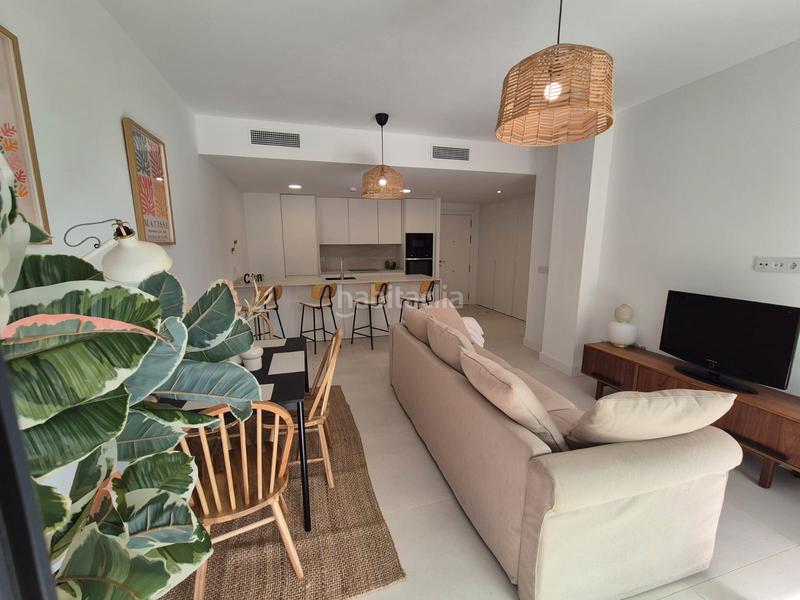 Foto fb9d241d-3112-480e-8601-0d9ec286a41a. Appartamento in avenida Fuengirola 5 in Las Gaviotas - Carvajal Fuengirola