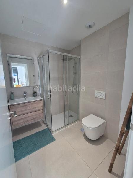 Foto 998413ca-4891-45f4-96b3-600174497ebc. Pis a avenida Fuengirola 5 a Las Gaviotas - Carvajal Fuengirola