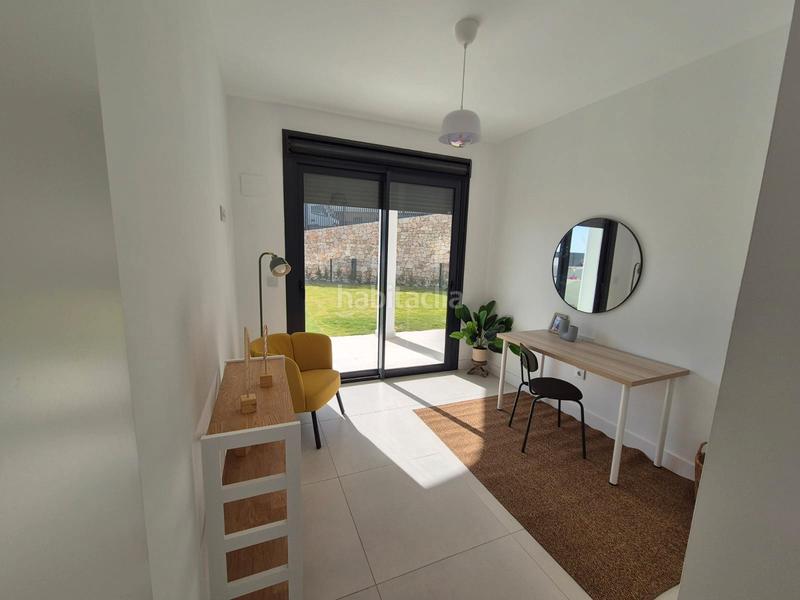 Foto fb74412a-96d1-4a99-bd75-36ec1b62cf47. Pis a avenida Fuengirola 5 a Las Gaviotas - Carvajal Fuengirola